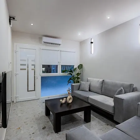 Luxury Downtown α3 Apartmán *