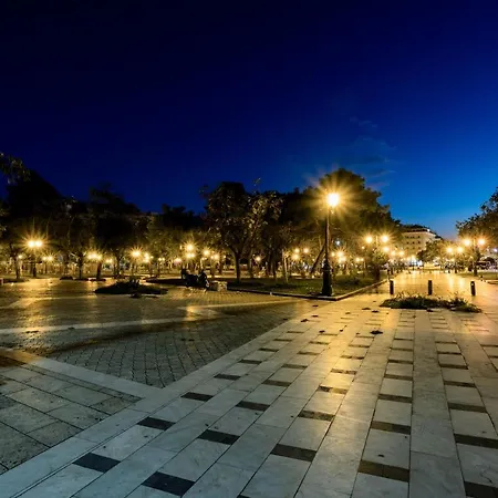 Luxury Downtown α3 *